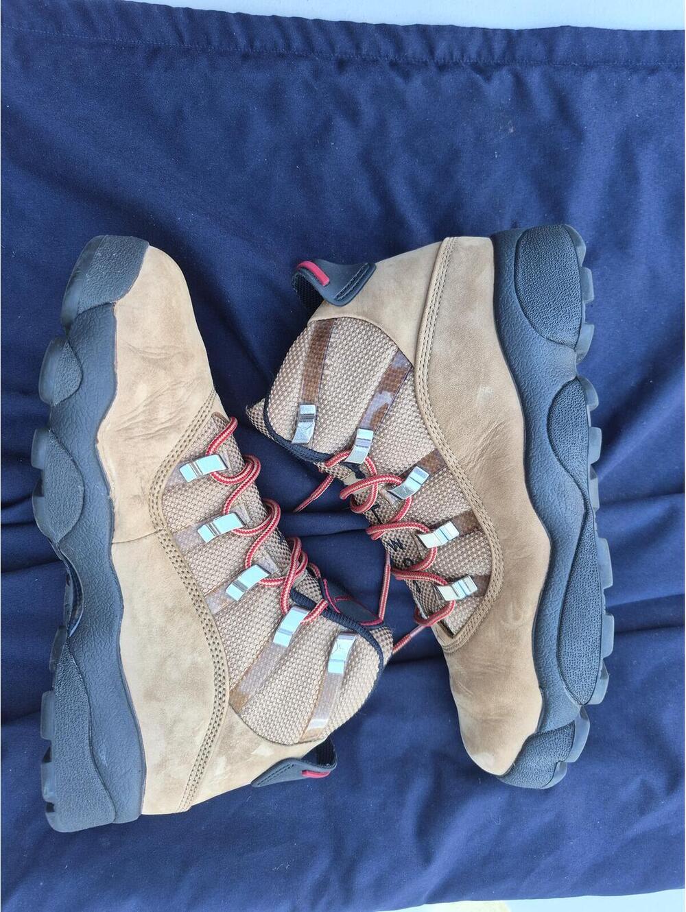 Jordan Winterized 6 Rings Rocky Tan/Black-Varsity Red Sz 8.5